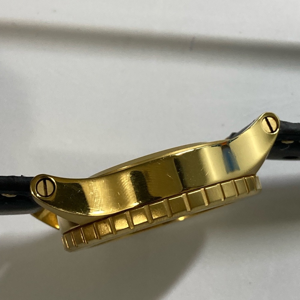 Nixon The 38-20, Refined, gold tones with black dial and strap, new battery - Picture 5 of 11